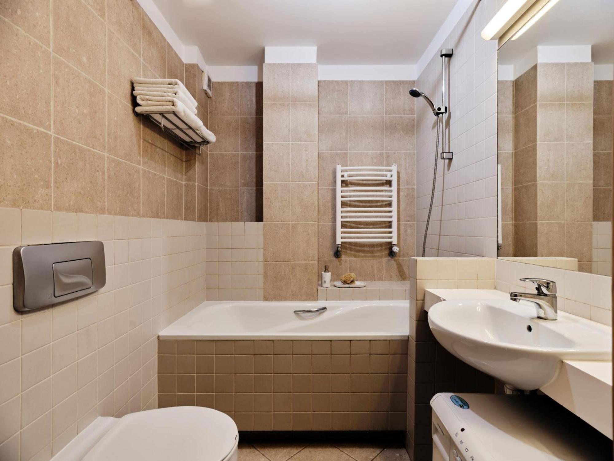 Apartamenty Media Park Varşovia Exterior foto